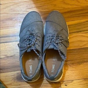 Toms Sneakers NWT